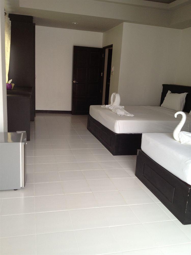 เบเนตตี้ ลอดจ์ Hotel Patong ภายนอก รูปภาพ