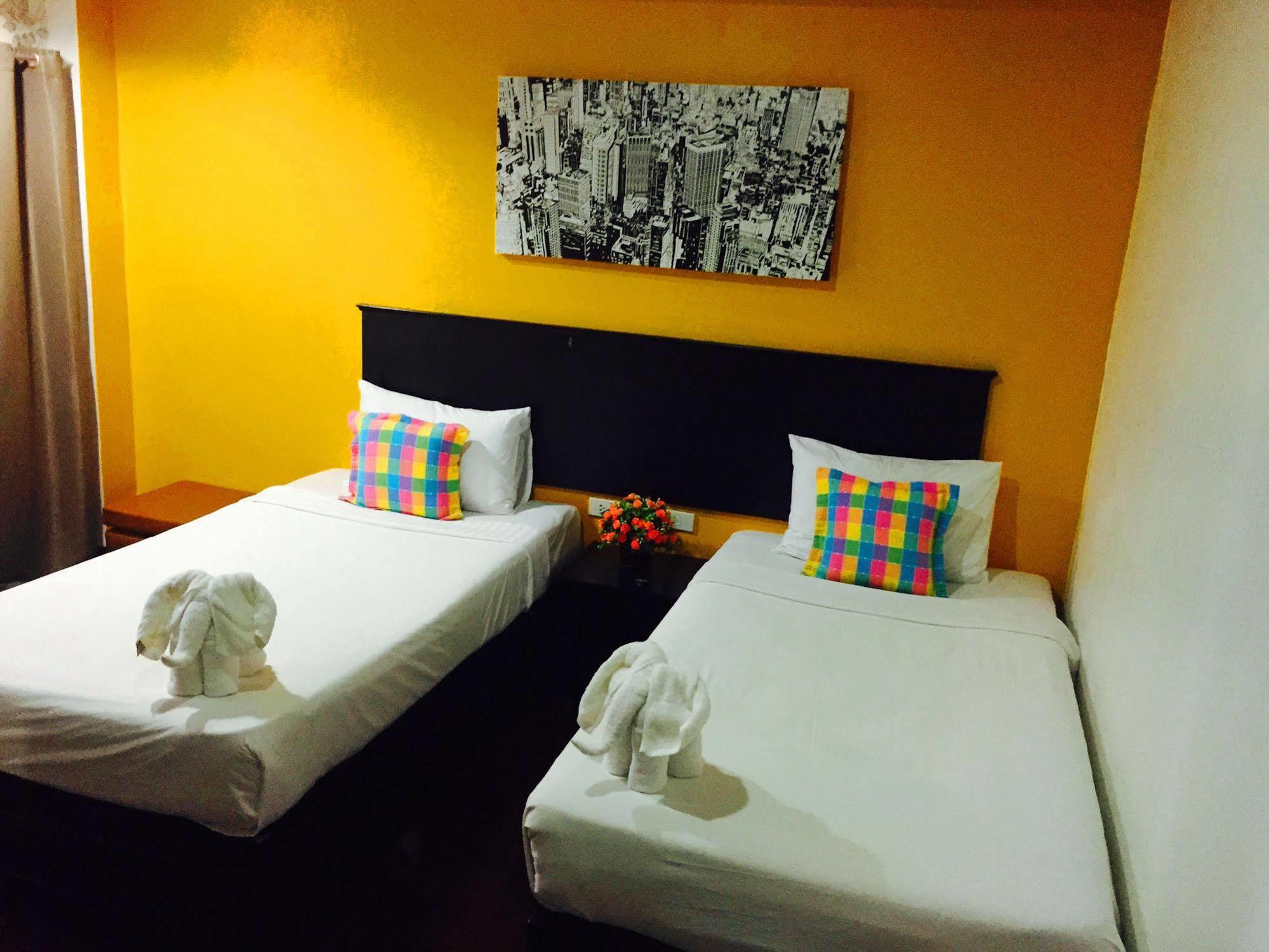 เบเนตตี้ ลอดจ์ Hotel Patong ภายนอก รูปภาพ