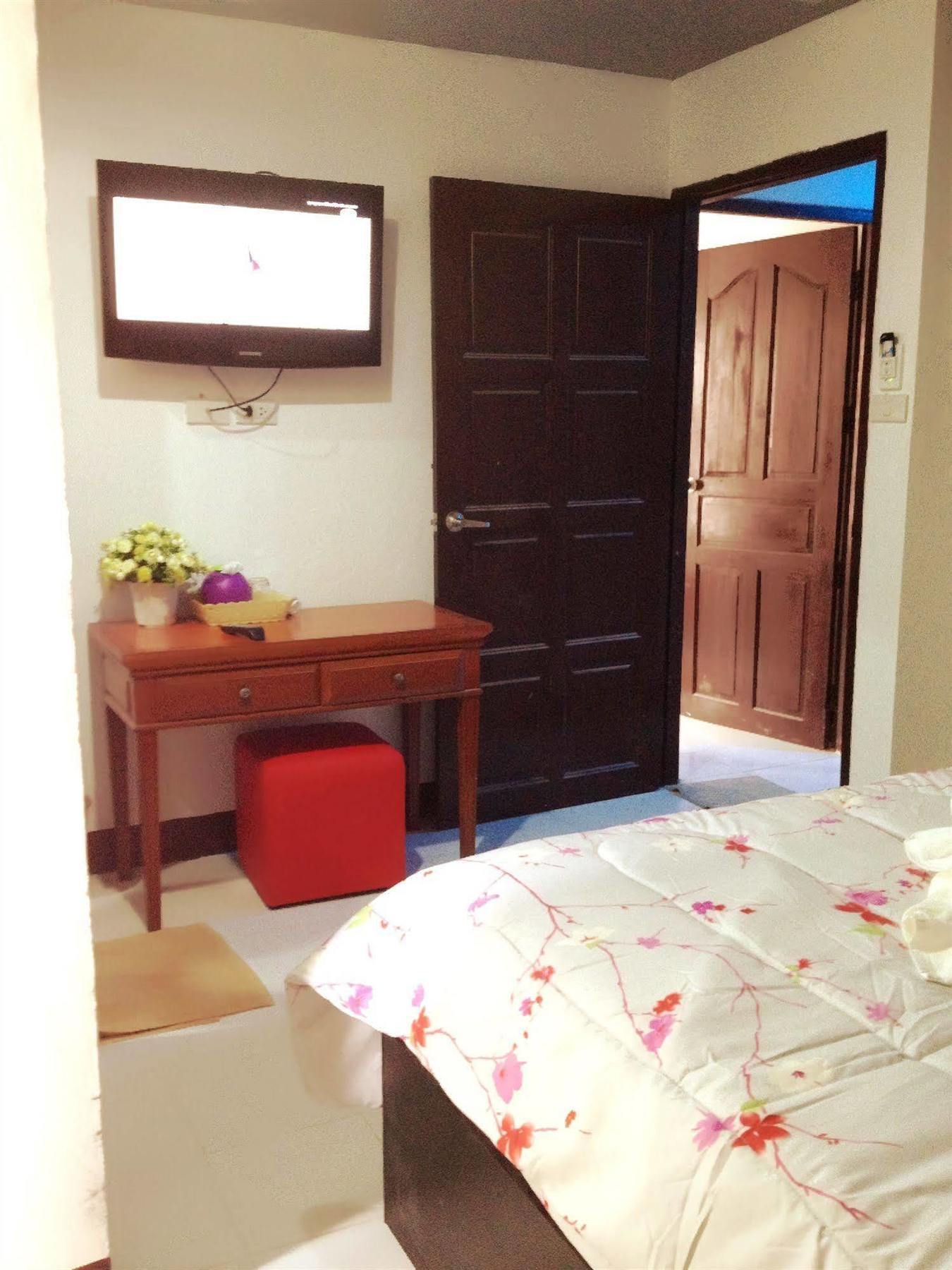 เบเนตตี้ ลอดจ์ Hotel Patong ภายนอก รูปภาพ